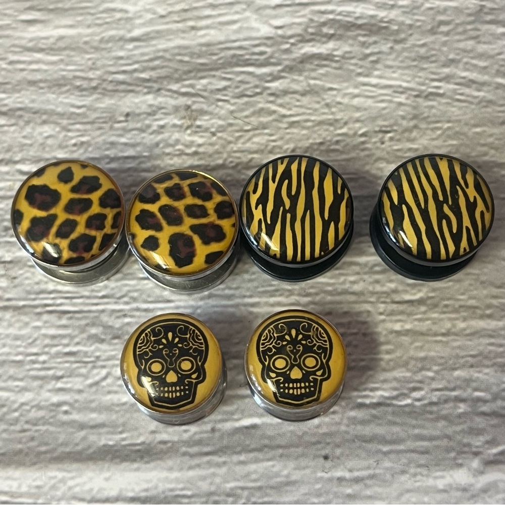 Skulls & Yellow/Black Acrylic Tiger  & Leopard Pattern Plug Earrings Set Of 3